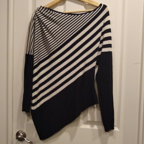 The Limited Asymmetric Stripe Sweater size XL - Picture 3 of 5